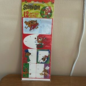 Scooby Christmas paper and name tags
